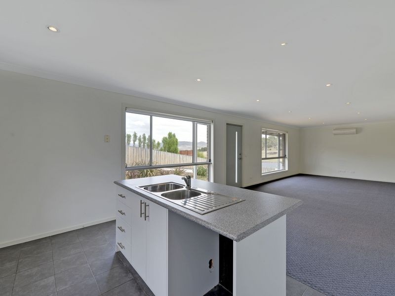 2/55 Horizon Drive, Sorell TAS 7172