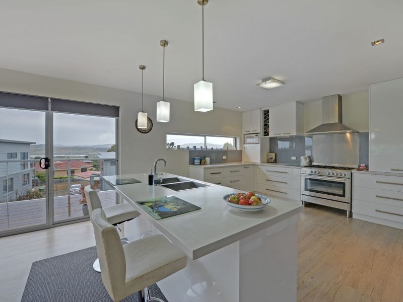 17 Ivy Close, Oakdowns TAS 7019