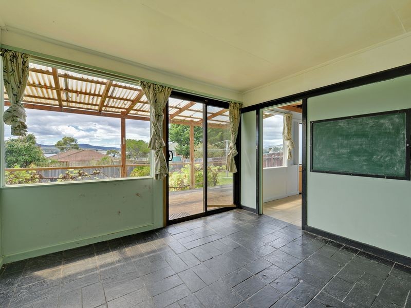 17 Third Avenue, Midway Point TAS 7171