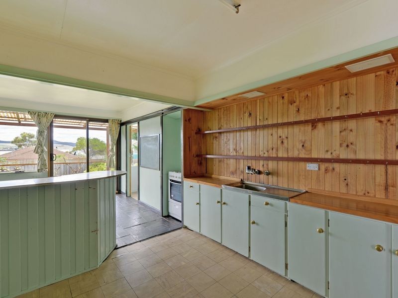 17 Third Avenue, Midway Point TAS 7171