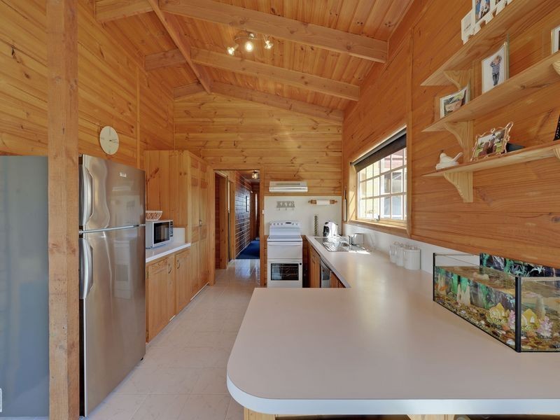 38 Raynors Road, Midway Point TAS 7171