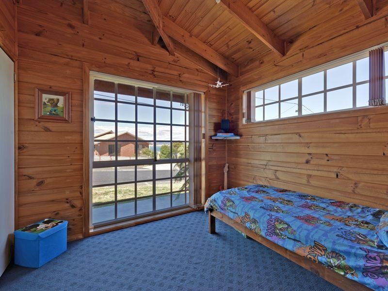 38 Raynors Road, Midway Point TAS 7171