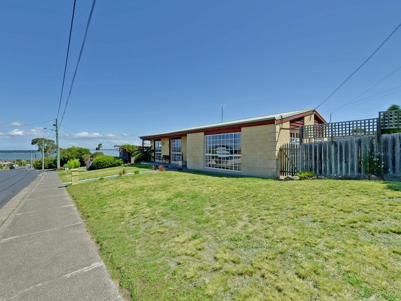 38 Raynors Road, Midway Point TAS 7171