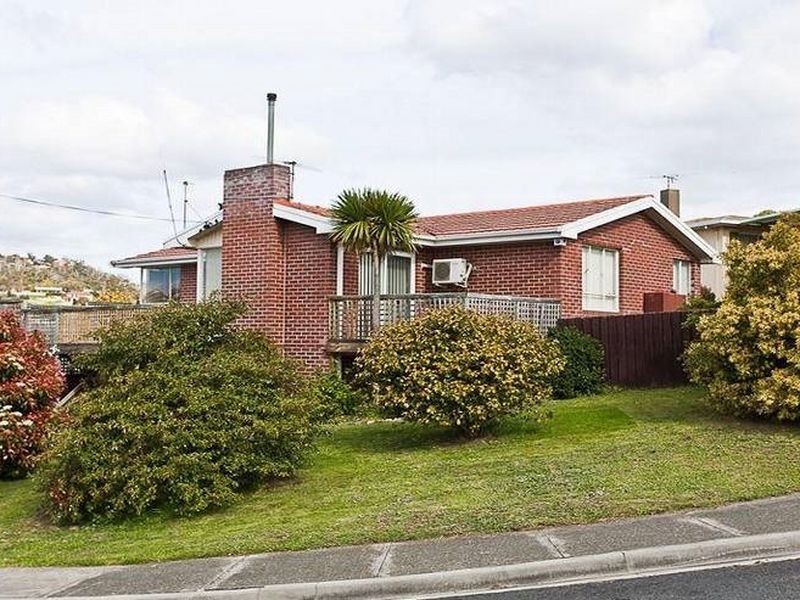 16 Burton Street, Glenorchy TAS 7010