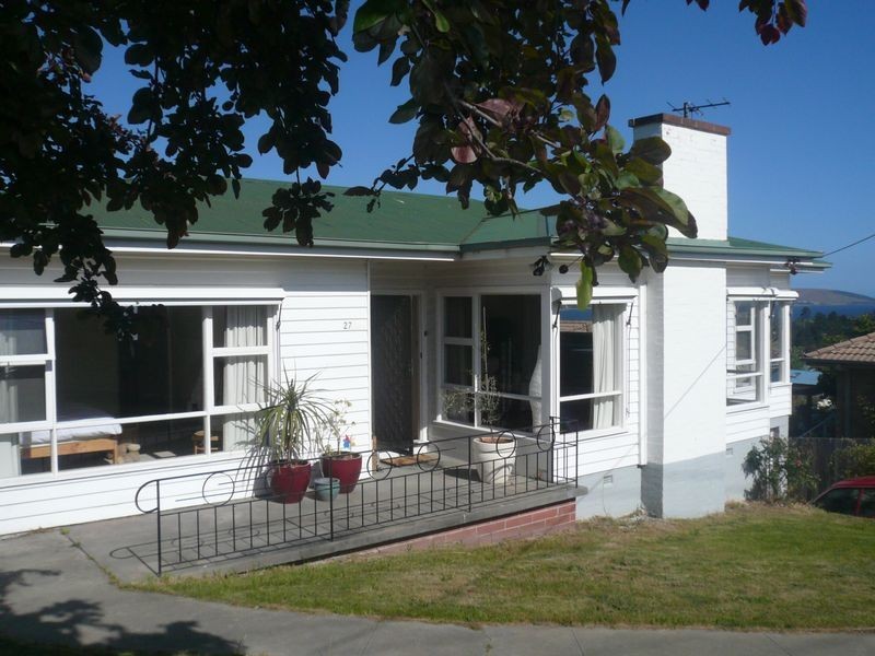 27 River Street, Bellerive TAS 7018