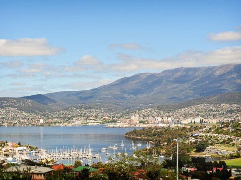 1/34 Balamara Street, Bellerive TAS 7018