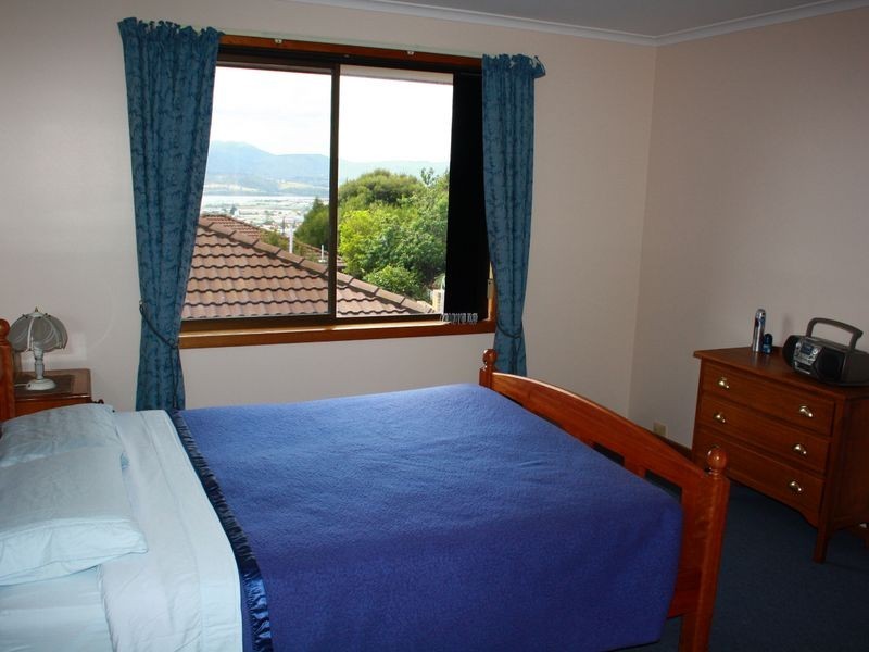 1/14 Beverley Grove, West Moonah TAS 7009