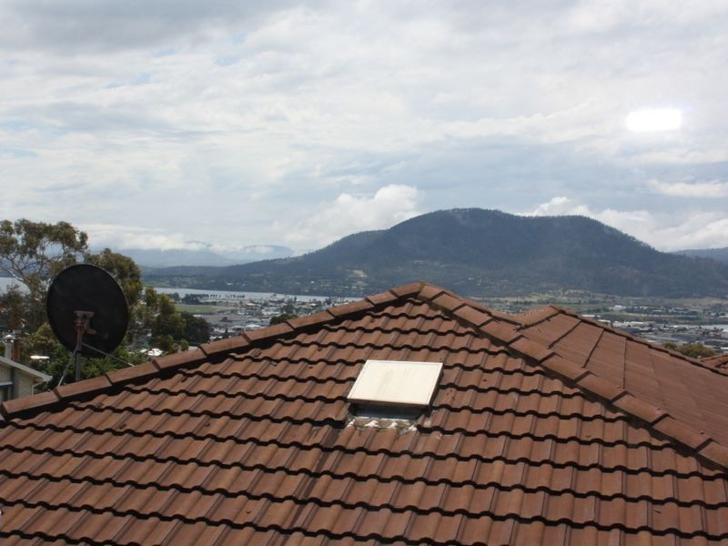 1/14 Beverley Grove, West Moonah TAS 7009