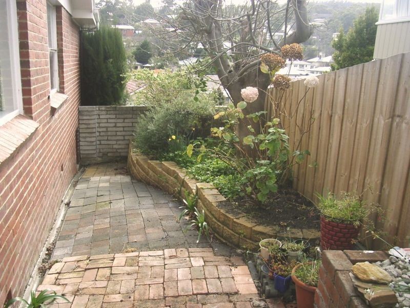 33 Cottesloe Street, Lindisfarne TAS 7015