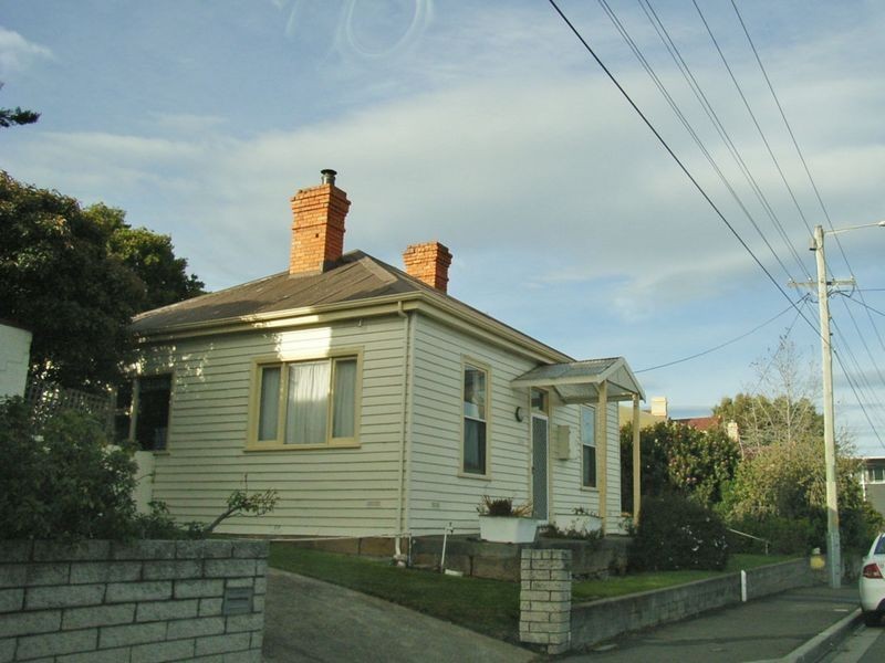 204 East Derwent Highway, Lindisfarne TAS 7015