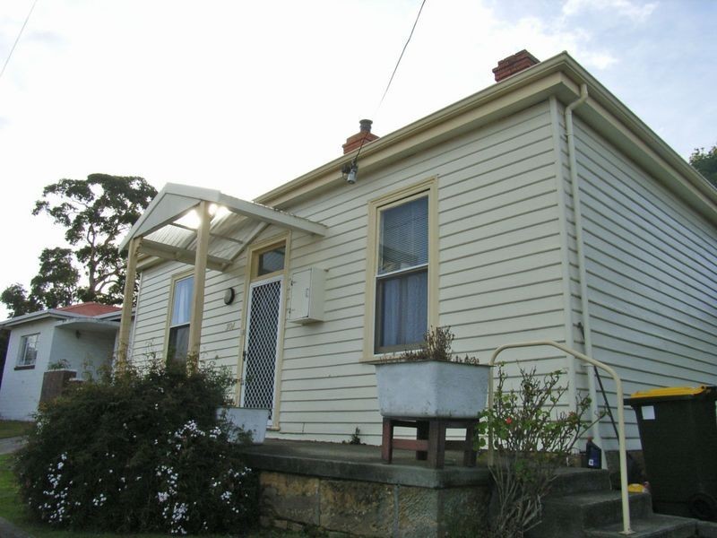 204 East Derwent Highway, Lindisfarne TAS 7015