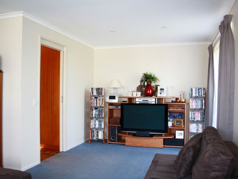 9 East Crescent, Midway Point TAS 7171