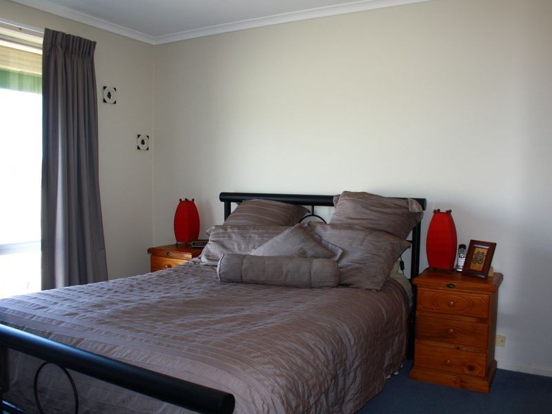 9 East Crescent, Midway Point TAS 7171