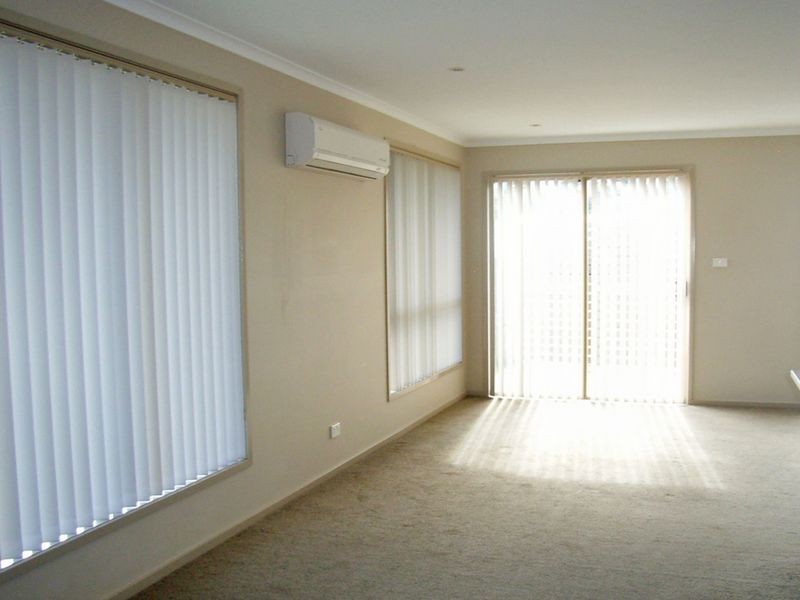 2/5 Erebus Street, Warrane TAS 7018