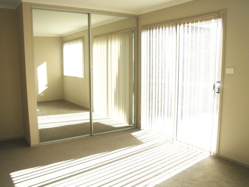 2/5 Erebus Street, Warrane TAS 7018