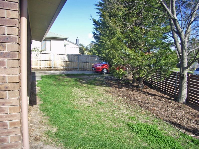 2/5 Erebus Street, Warrane TAS 7018