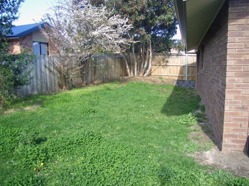 2/5 Erebus Street, Warrane TAS 7018