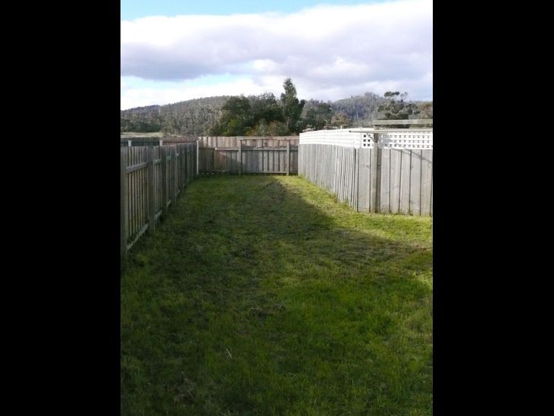 1/6 Dyer Place, Clarendon Vale TAS 7019