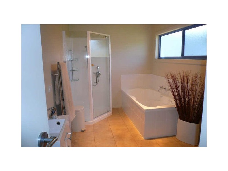 49 Winston Avenue, Seven Mile Beach TAS 7170