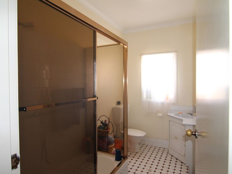 11 Bardia Street, Orange NSW 2800