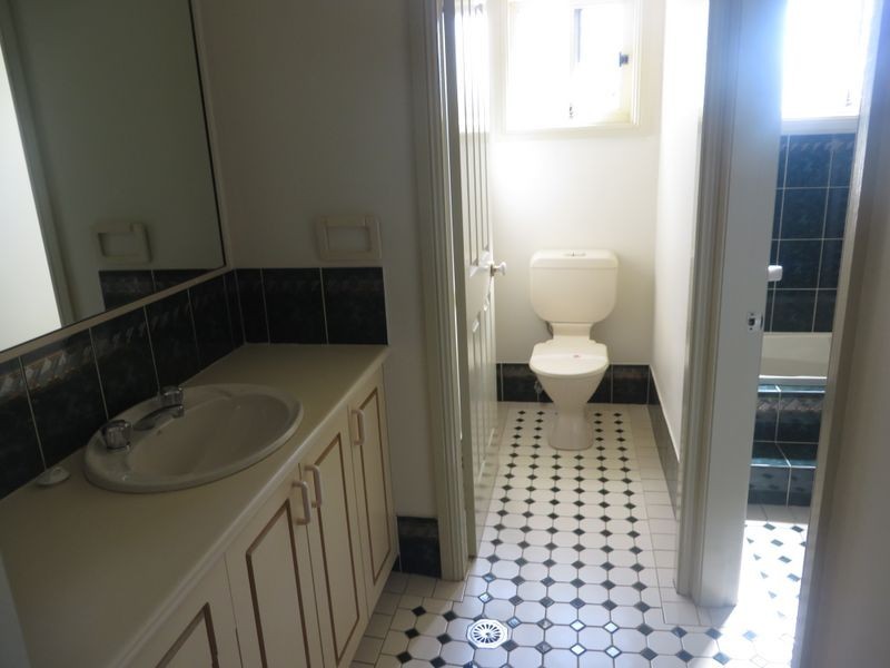 75 Sieben Drive, Orange NSW 2800