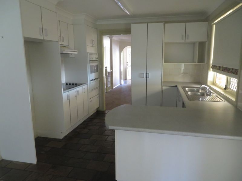 75 Sieben Drive, Orange NSW 2800