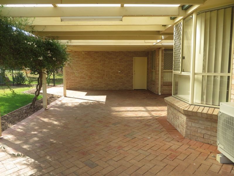 4 Nicholas Place, Orange NSW 2800