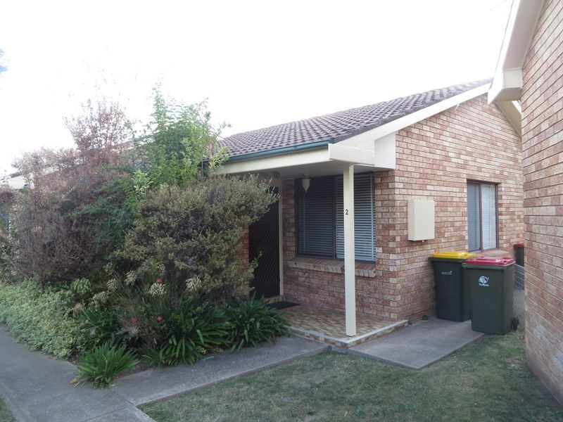 2/13 Anzac Place, Orange NSW 2800