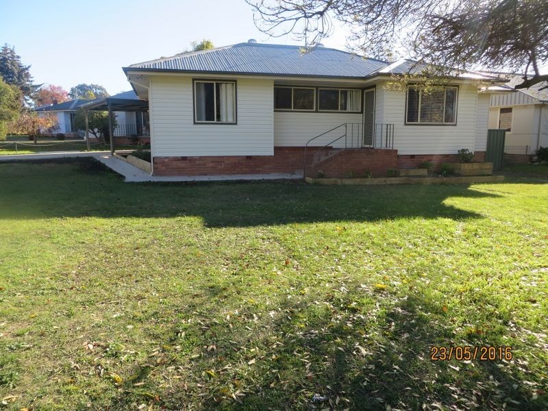 47 Burrendong Way, Orange NSW 2800