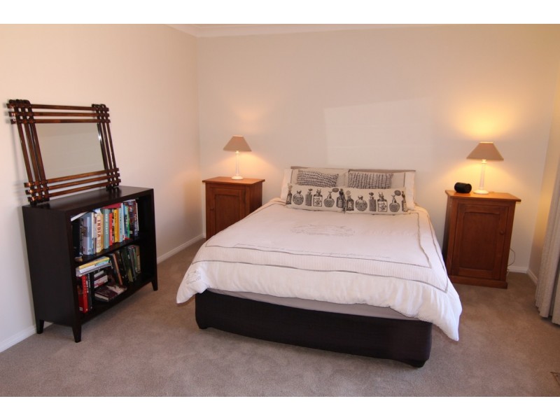 21 Olympic Drive, Orange NSW 2800