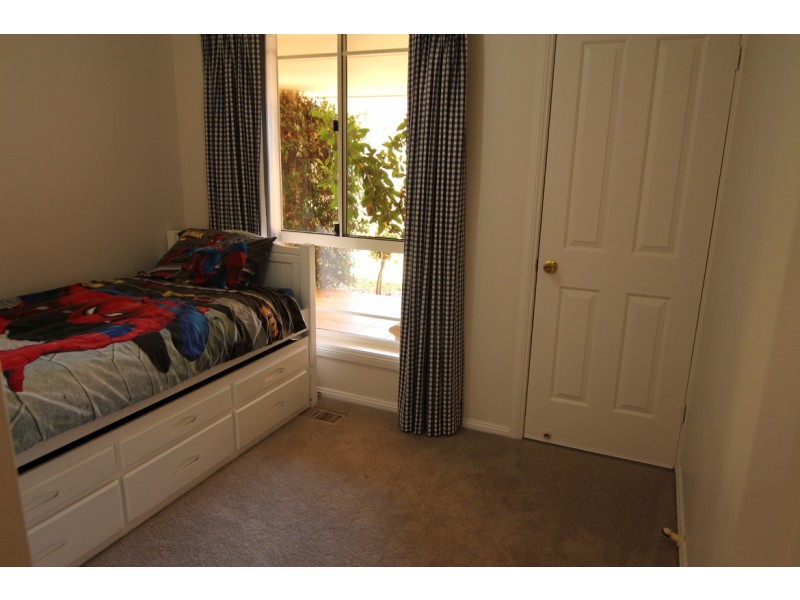 21 Olympic Drive, Orange NSW 2800