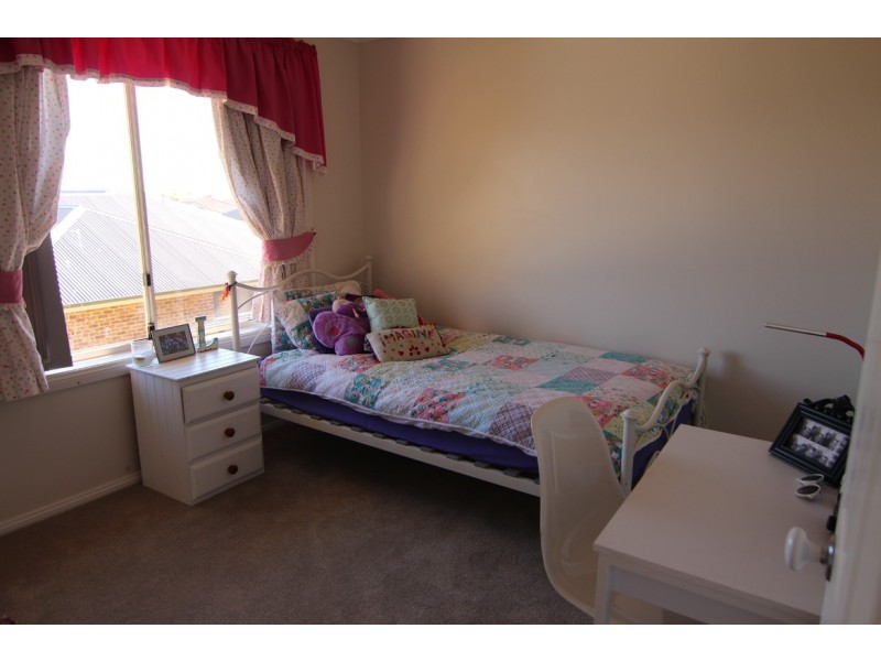 21 Olympic Drive, Orange NSW 2800