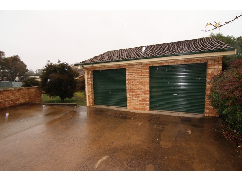 2/13 Anzac Place, Orange NSW 2800