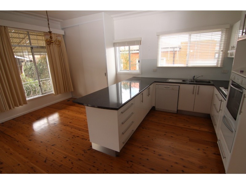 65 Cox Avenue, Orange NSW 2800