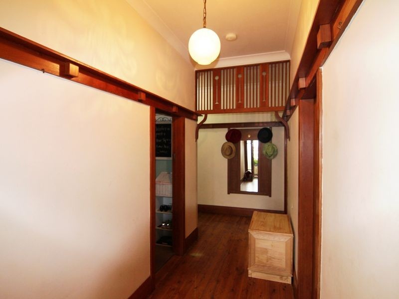 60 Clinton Street, Orange NSW 2800