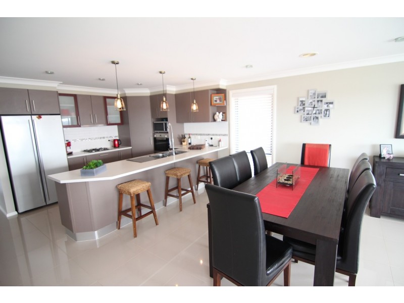 8 Bartlett Street, Orange NSW 2800