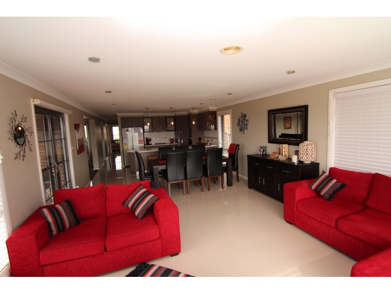 8 Bartlett Street, Orange NSW 2800