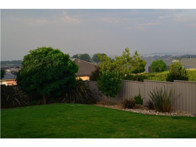 8 Bartlett Street, Orange NSW 2800