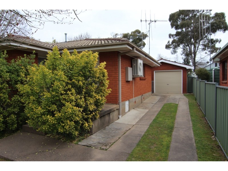 9 Cadogan Crescent, Orange NSW 2800