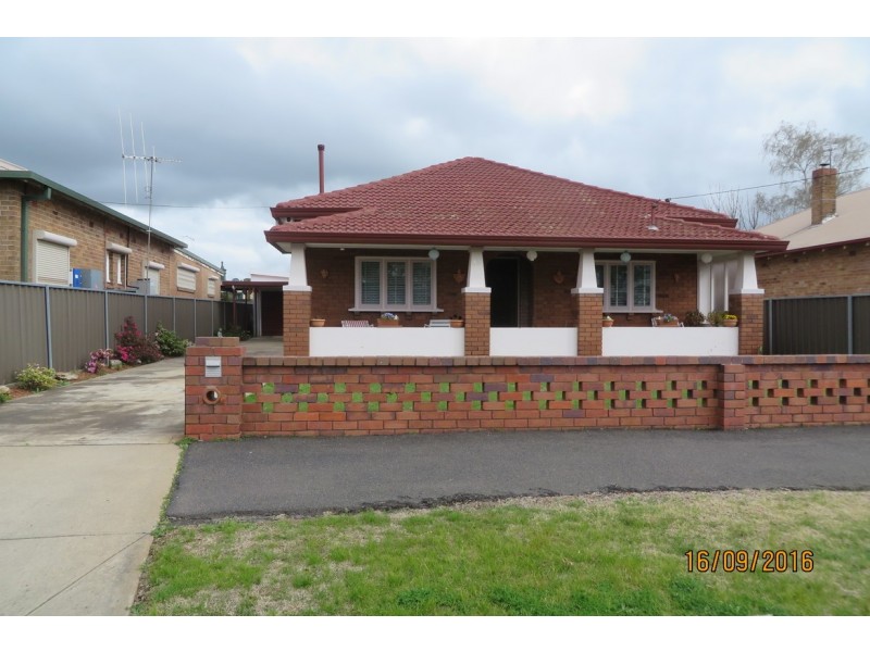 22 Caroline Street, Orange NSW 2800