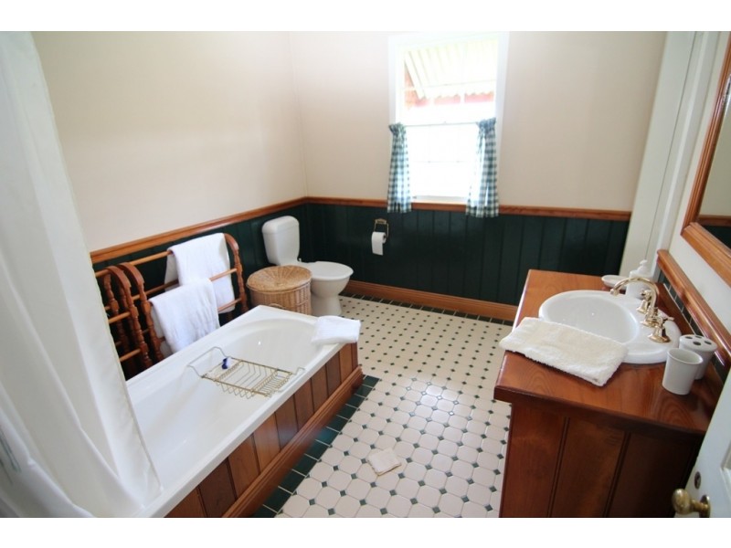 Rocklynne Boree Lane, Orange NSW 2800