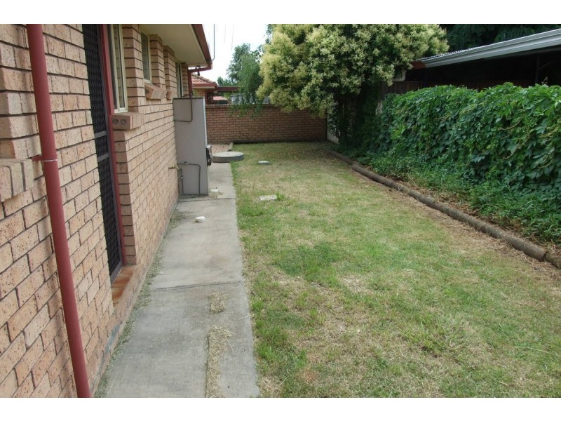 2/52 Autumn Street, Orange NSW 2800