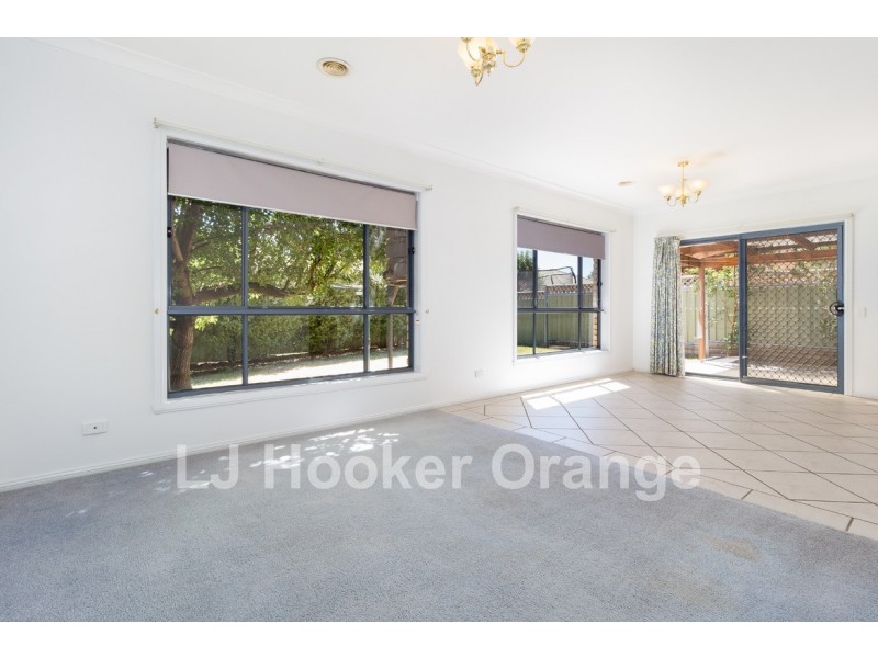 5 Wisteria Place, Orange NSW 2800