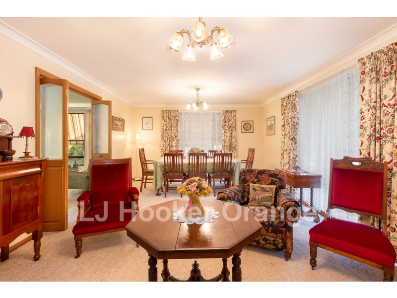 27 Ploughmans Lane, Orange NSW 2800