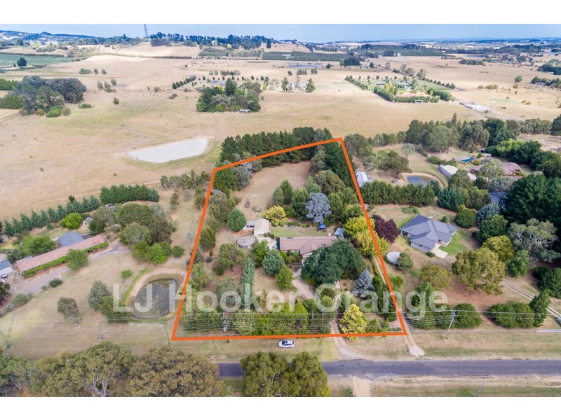 27 Ploughmans Lane, Orange NSW 2800