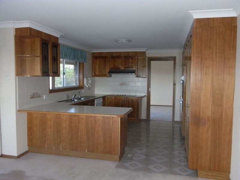 6 Carwoola Drive, Orange NSW 2800