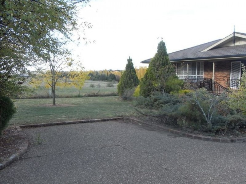 6 Carwoola Drive, Orange NSW 2800
