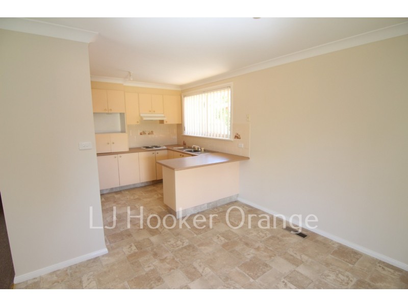 42 Cecil Road, Orange NSW 2800
