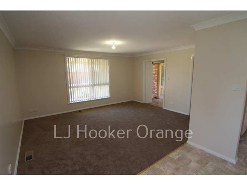 42 Cecil Road, Orange NSW 2800