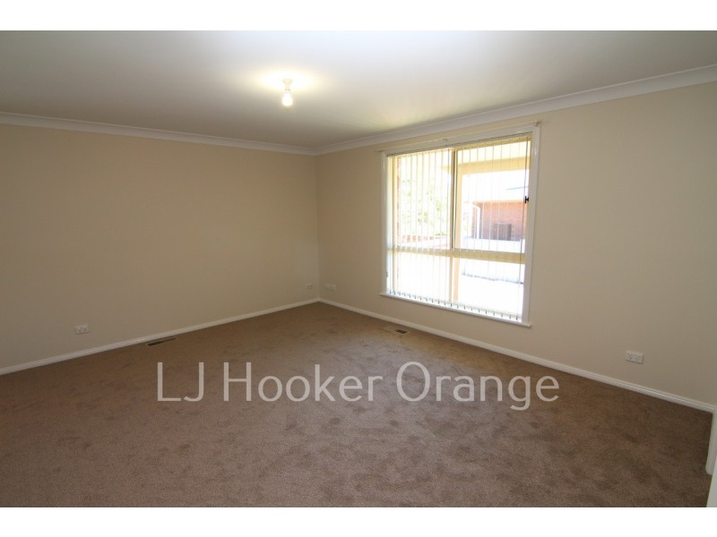 42 Cecil Road, Orange NSW 2800